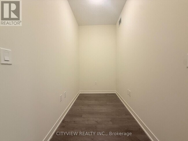 Photo du bâtiment - 38 Annie Craig Dr