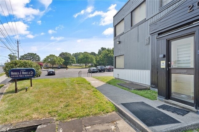 Photo - 2030 Erie Blvd E House