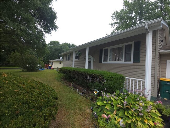 Foto del edificio - 2093 Lehigh Station Rd