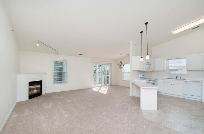 Building Photo - 1170 Periwinkle Dr