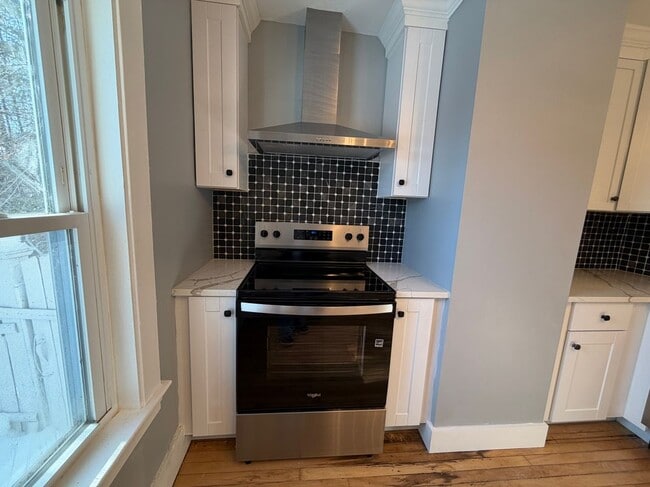 Building Photo - 66 Chestnut Hill Rd