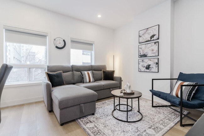 Building Photo - 168 McCaul St