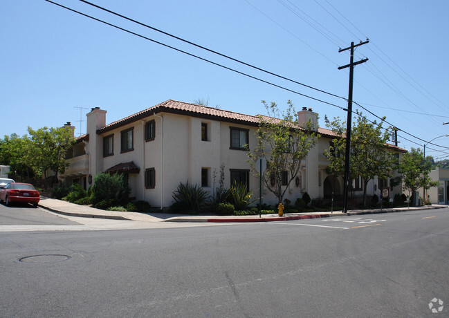 Building Photo - Casita La Mesa