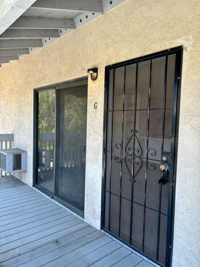 Building Photo - 1466 Granite Hills Dr