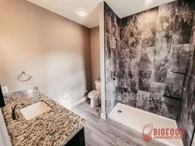 Building Photo - 3997 Lucas Ct