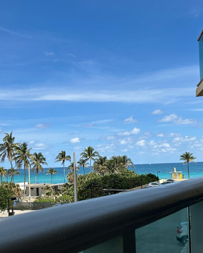 Building Photo - 2501 S Ocean Dr