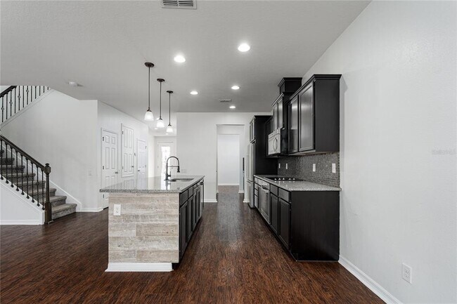 Building Photo - 6026 100th Ave E