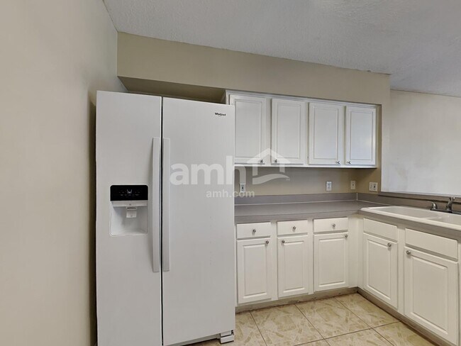 Foto del edificio - 10808 Candle Stick Ln