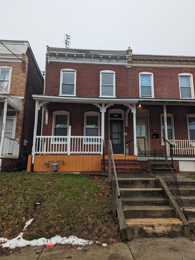 Primary Photo - 222 W 23rd St