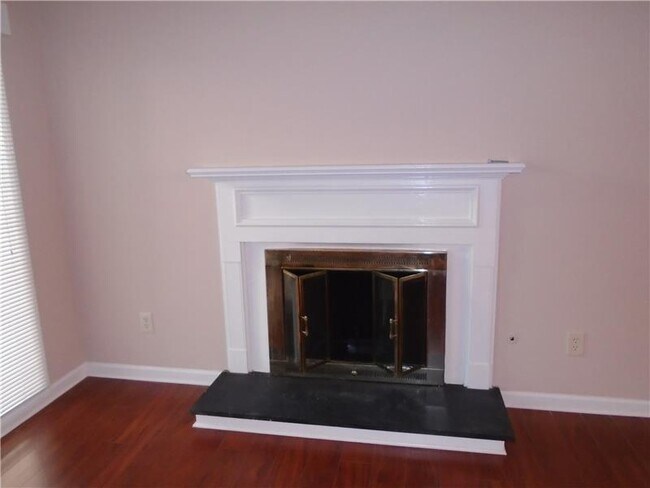 Building Photo - 106 Augusta Dr