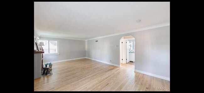 Foto del edificio - 3709 Eminence Blvd