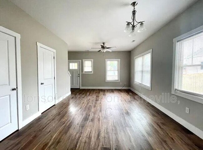 Building Photo - 30 Cedar St