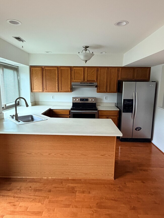 Foto del edificio - 6319 Raritan Ct