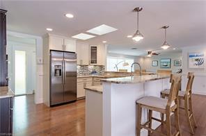 Building Photo - 726 Riviera Dr
