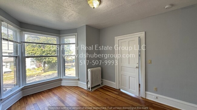 Photo - 533.5 Seymour Ave Apartment