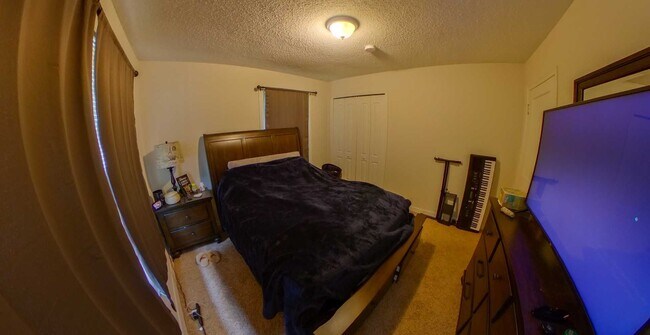 Foto del edificio - 3D Tour Available! Close to Campus + Washe...
