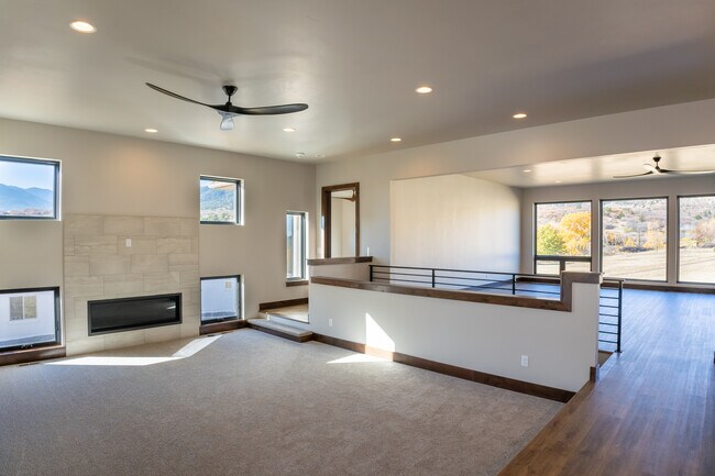 Building Photo - 391 Bergamo Way