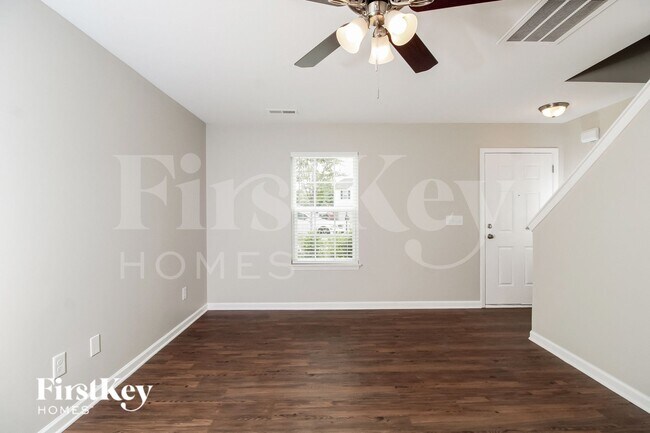 Building Photo - 1104 Waterlyn Dr