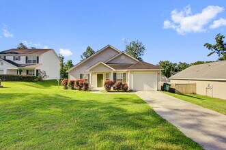 Building Photo - 306 Huntington Ct