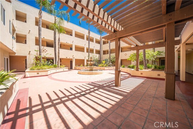 Building Photo - 13941 Sherman Way