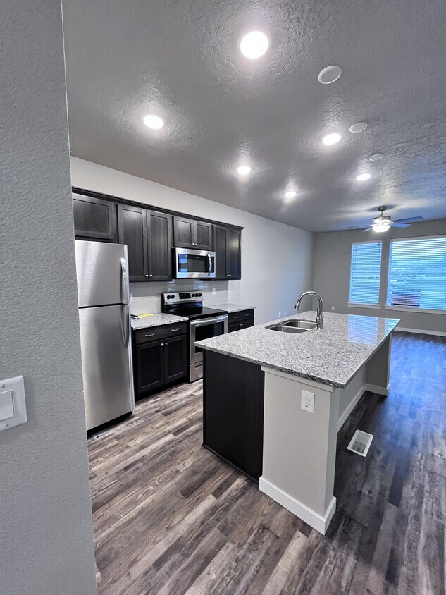 Foto principal - 4743 W Santa Fe Ln