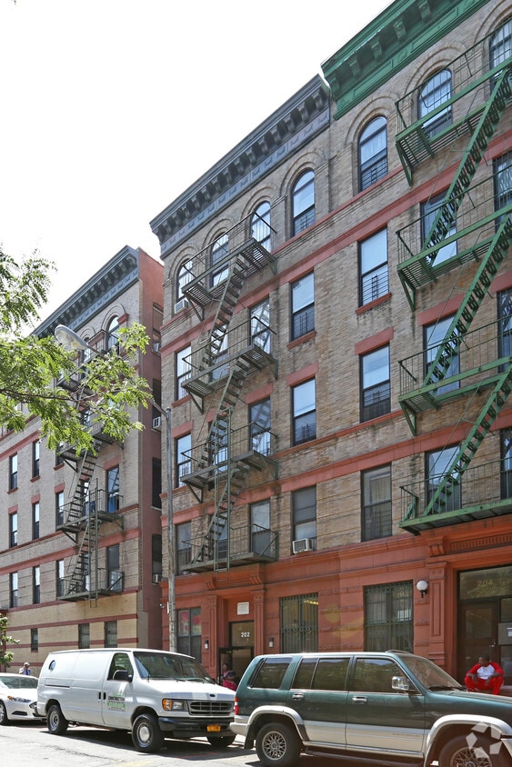Building Photo - 202 W 149th St