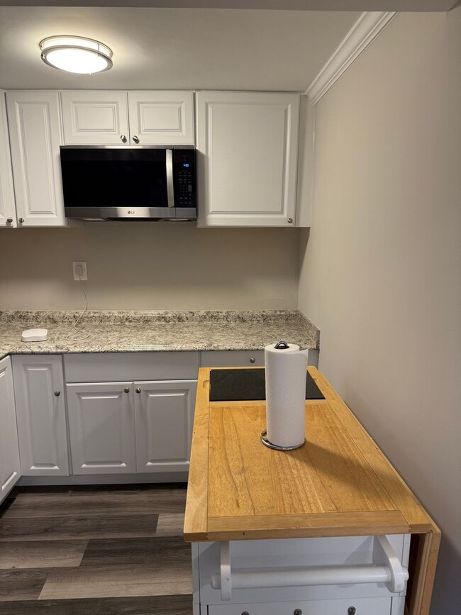 Foto del edificio - Charming 1BR in Manassas