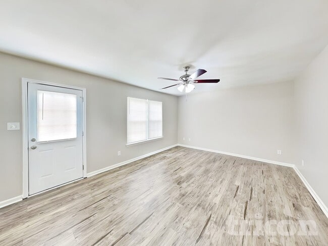 Building Photo - 2120 Ballingarry Dr