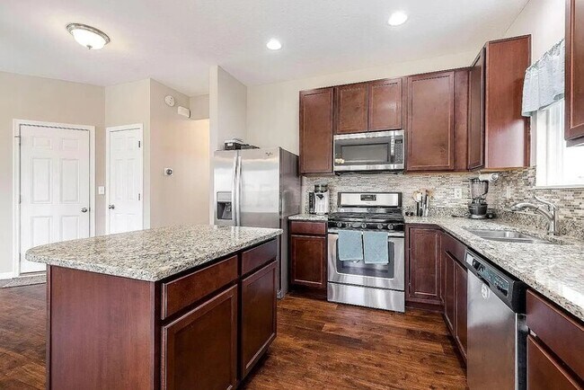 Foto del edificio - Beautiful Home in Royal Elm Neighborhood!