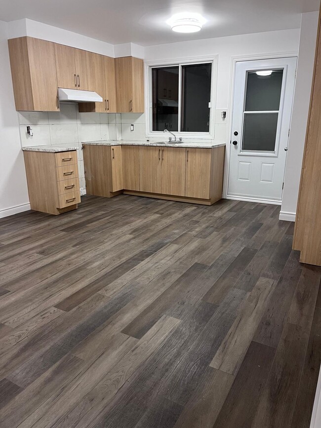 Photo du bâtiment - 7489 Av De Châteaubriand