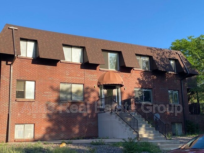 Foto del edificio - 3373 S Alcott St