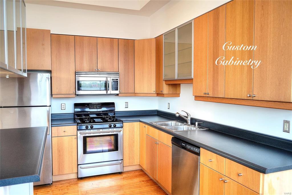 Custom Kitchen Cabinets - 1709 Washington Ave