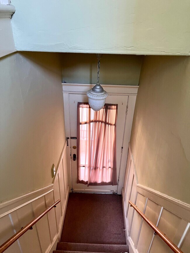 View of entrance from inside - 453 Utah St