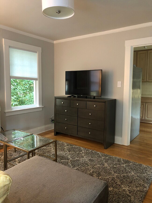 Livingroom - 151 Sycamore Ave
