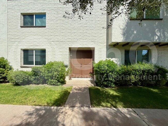 Building Photo - 4250 N Parkway Ave