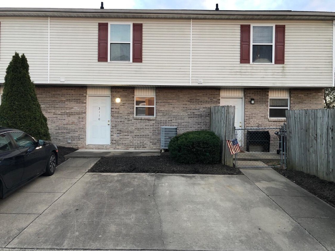 3110 Putnam Ave, Hurricane, WV 25526 Townhome Rentals in Hurricane WV