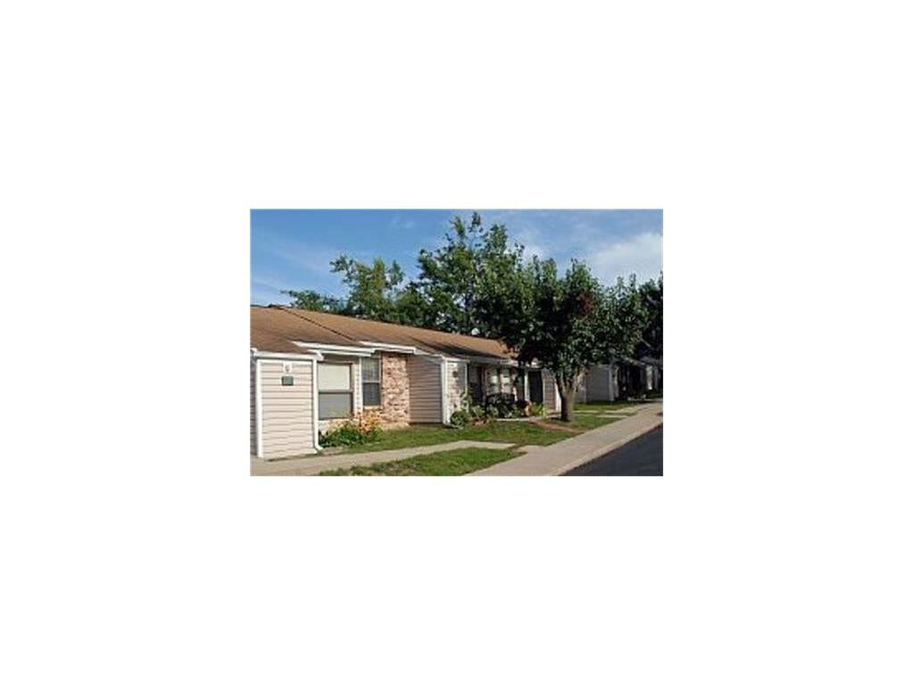 Primary Photo - 2540 N Delaware Ave