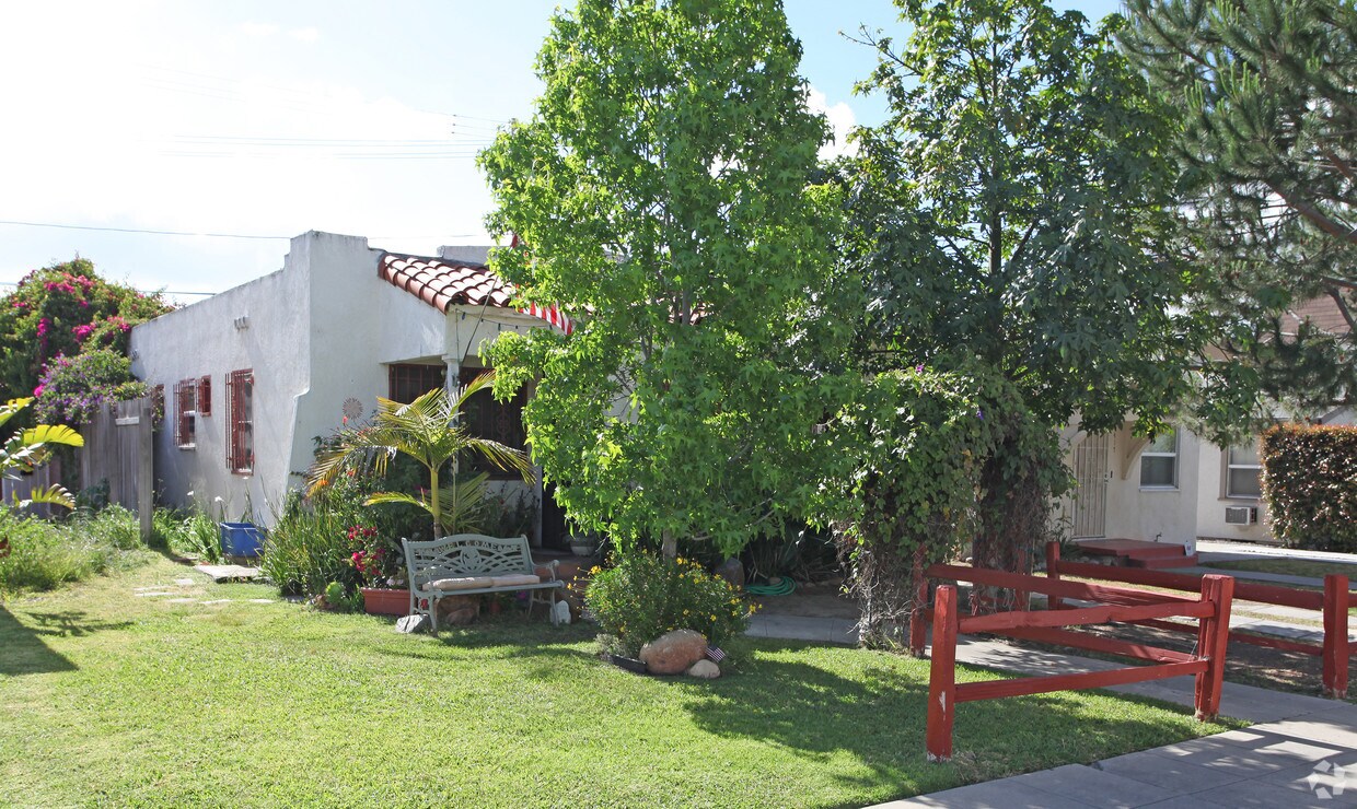 Foto del edificio - 4417 39th St
