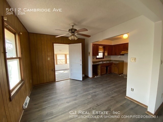 Foto del edificio - 5612 Cambridge Ave