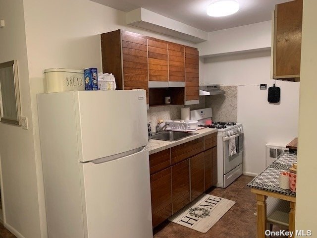 Foto del edificio - 47-39-47194 194th St