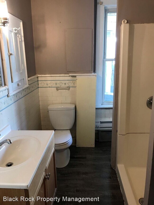Building Photo - 1 br, 1 bath House - 225 Rowe Street REAR