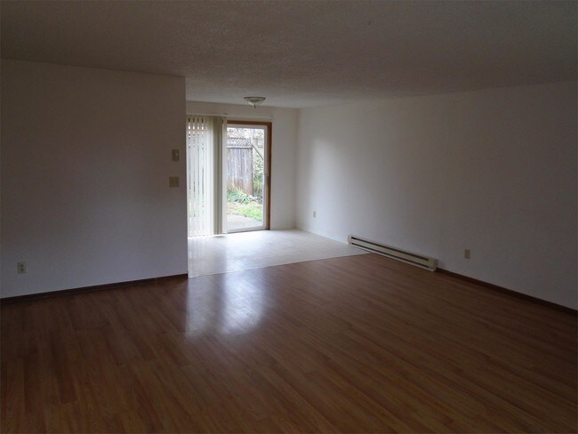 Foto del edificio - 975 N 4th St