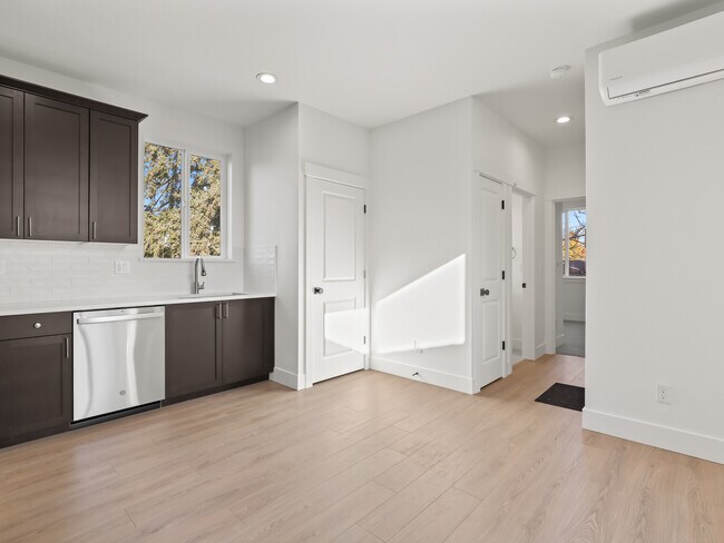Foto del edificio - 7490 SE 51st Ave