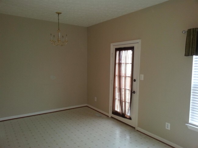 Building Photo - 37 Bellhurst Way