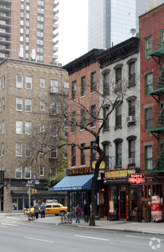 Foto del edificio - 623 Ninth Ave