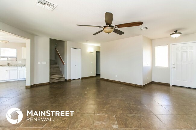 Foto del edificio - 41889 W Sunland Dr