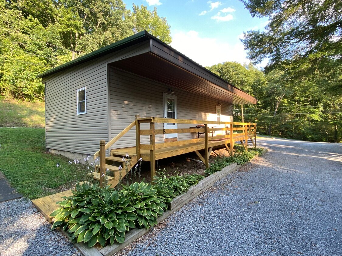 5 Jenny Ln Unit 5A, Maidsville, WV 26541 Apartments in Maidsville, WV