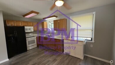Building Photo - 375 Bart Dr