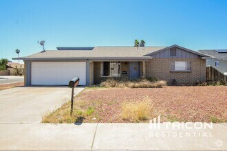 Building Photo - 12020 N 46th Ln