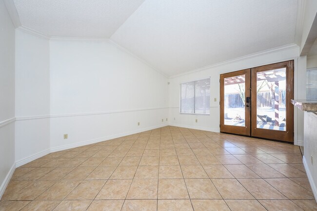 Building Photo - Tucson, AZ - Single-Family - $1,795.00 Ava...
